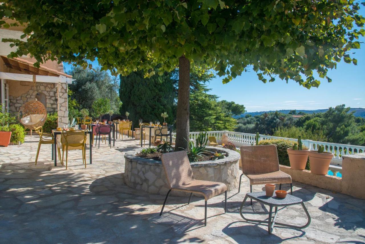 Bastide Les 3 Portes Saint-Paul-de-Vence Exterior foto